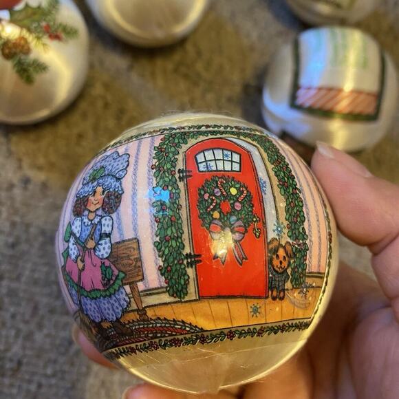 VTG MCM Christmas Ornaments No Glass Ball Silk & Plastic Wrap ThomasWolfe Lotof8 - Picture 6 of 10